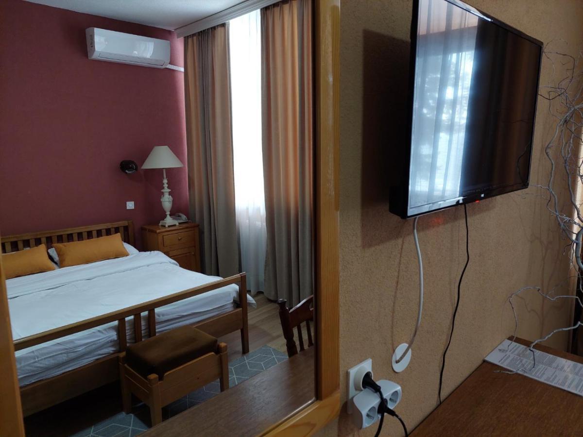 Lakeview Hotel And Resort Otesevo Eksteriør bilde
